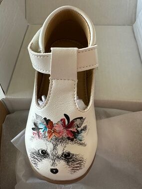 Jack & Lily Scout Floral Raccoon T-Strap Shoes Size 5.5 NIB